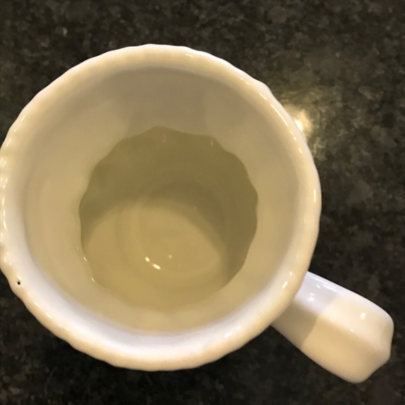 Large white hand made pottery white thistle mug - Picture 2 of 3